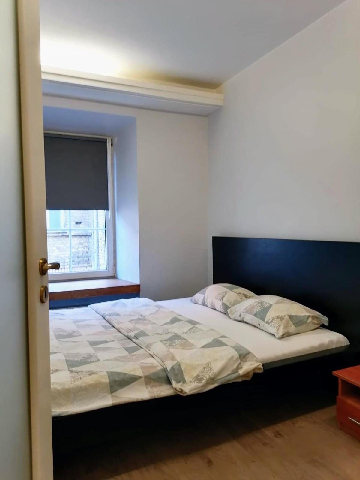 Baron'S Old Town Apartment فيلنيوس المظهر الخارجي الصورة